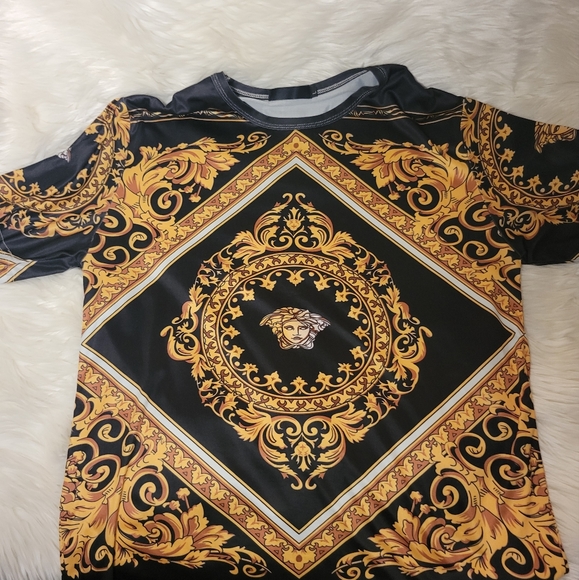 T-shirt - Picture 2 of 4